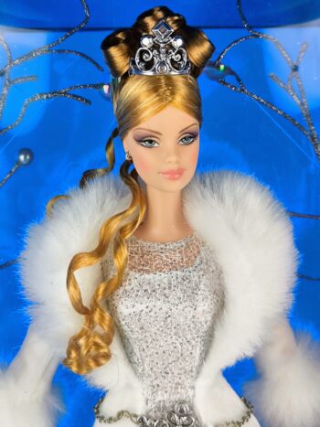 Barbie Holiday Visions Winter Fantasy de 2003 - Imagen 2