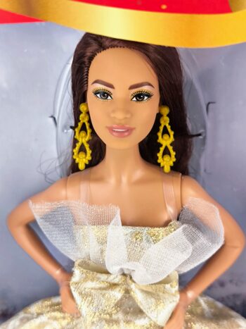 Barbie Holiday 2025 Latina - Imagen 2