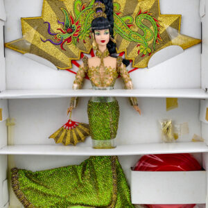 Barbie Goddess of Asia x Bob Mackie de 1998