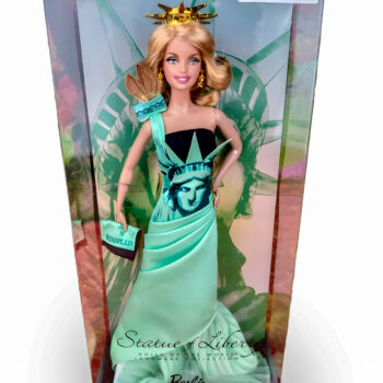 Barbie Statue of Liberty 2009