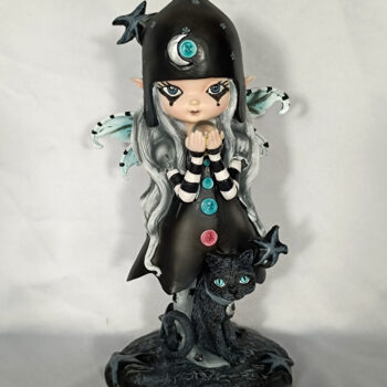 Figura Nemesis now Black Stars 18cm
