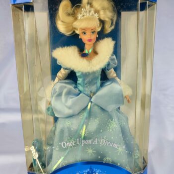 Bambola Winter Princess Cinderella