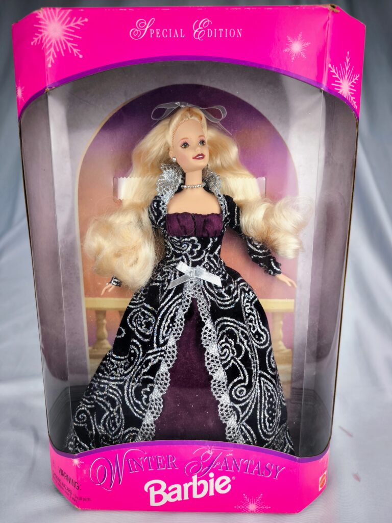 Poupée Barbie Winter Fantasy 1996 – Mattel 17249 – NRFB – Robe De Bal Bordeaux