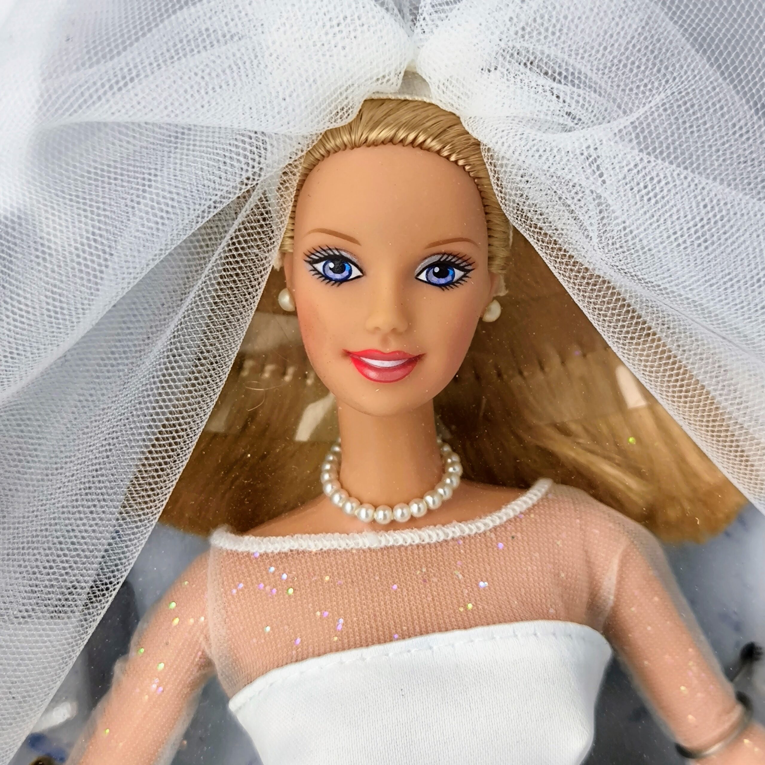 Barbie Blushing Bride de 1999 - Imagen 2