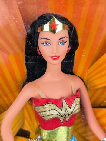 Barbie Wonder Woman de 2003 - Imagen 2