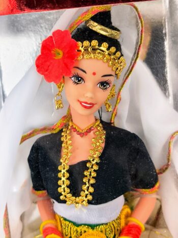 Barbie Mystical Manipuri de 1997 - Imagen 2